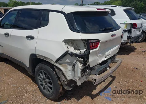 2018 Jeep Compass Sport Fwd z USA, uszkodzony, nr VIN 3C4NJCABXJT123085